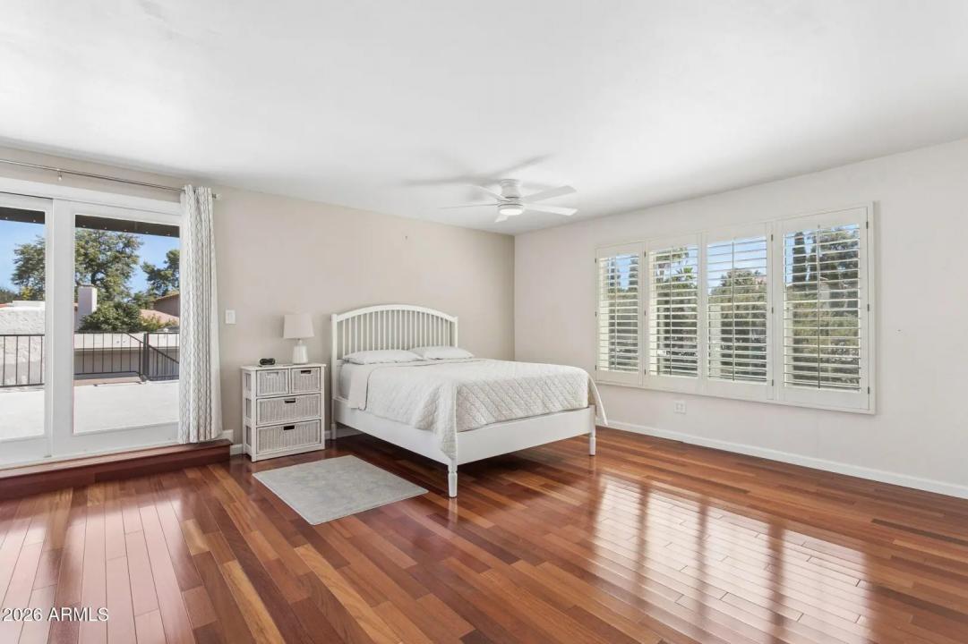 Real Estate Picture 26