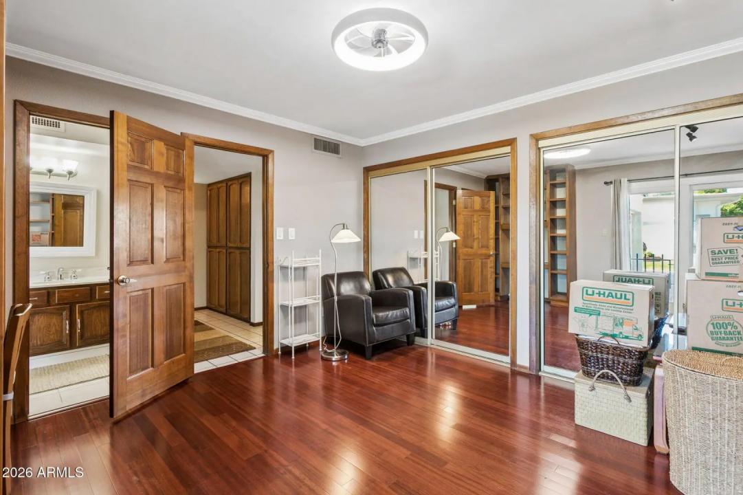 Real Estate Picture 39