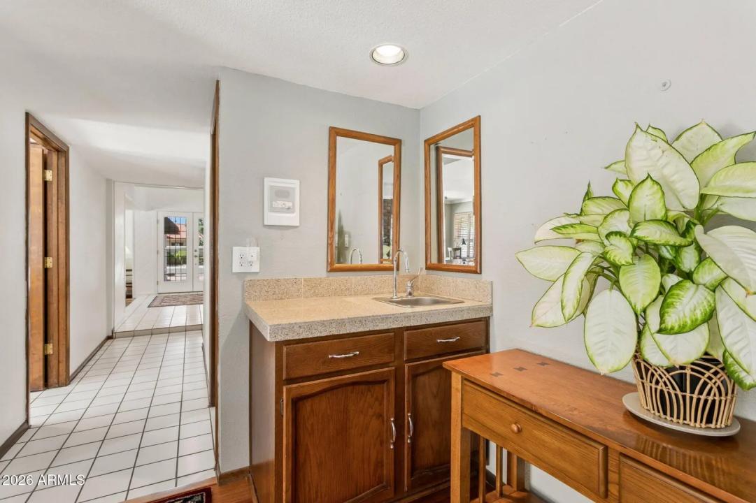 Real Estate Picture 25