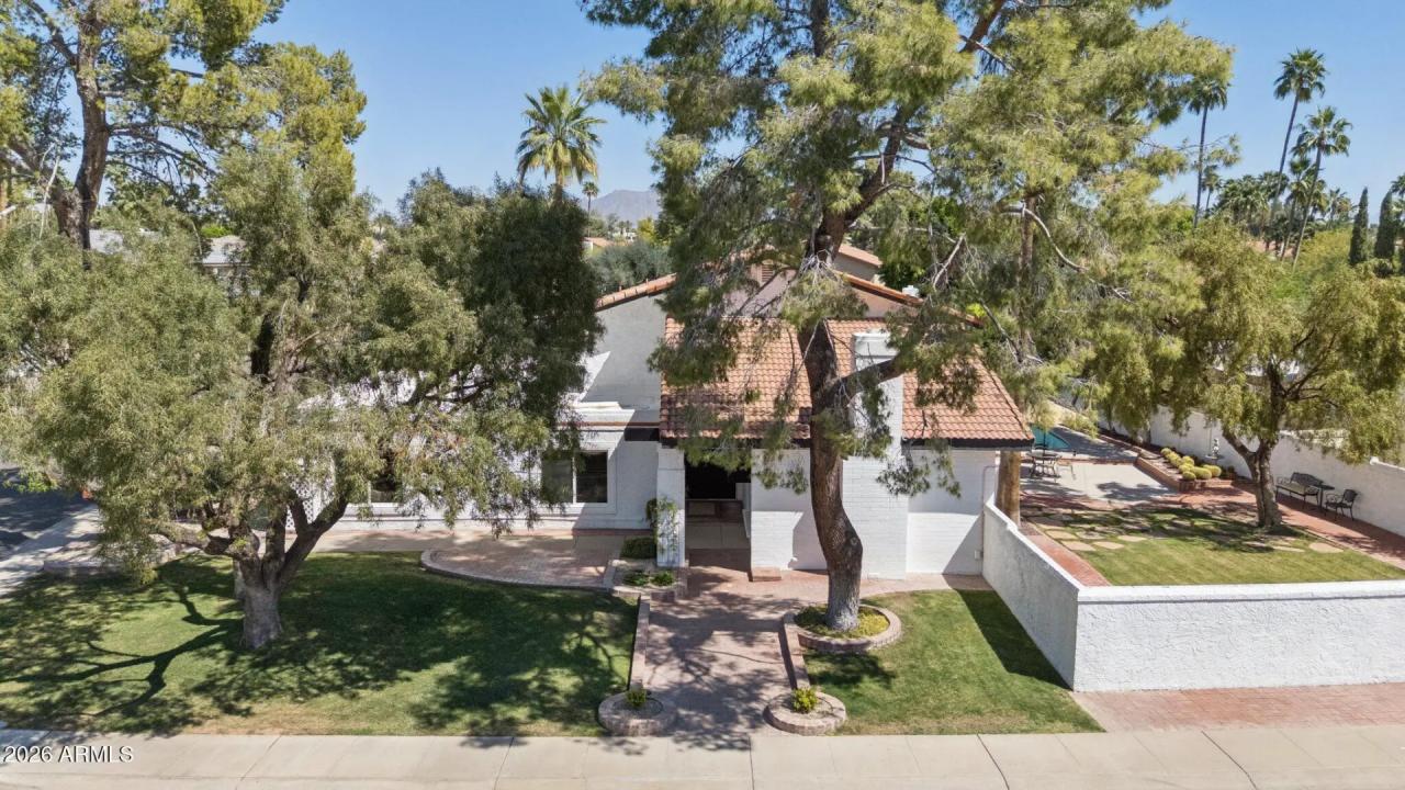 Real Estate Picture 6