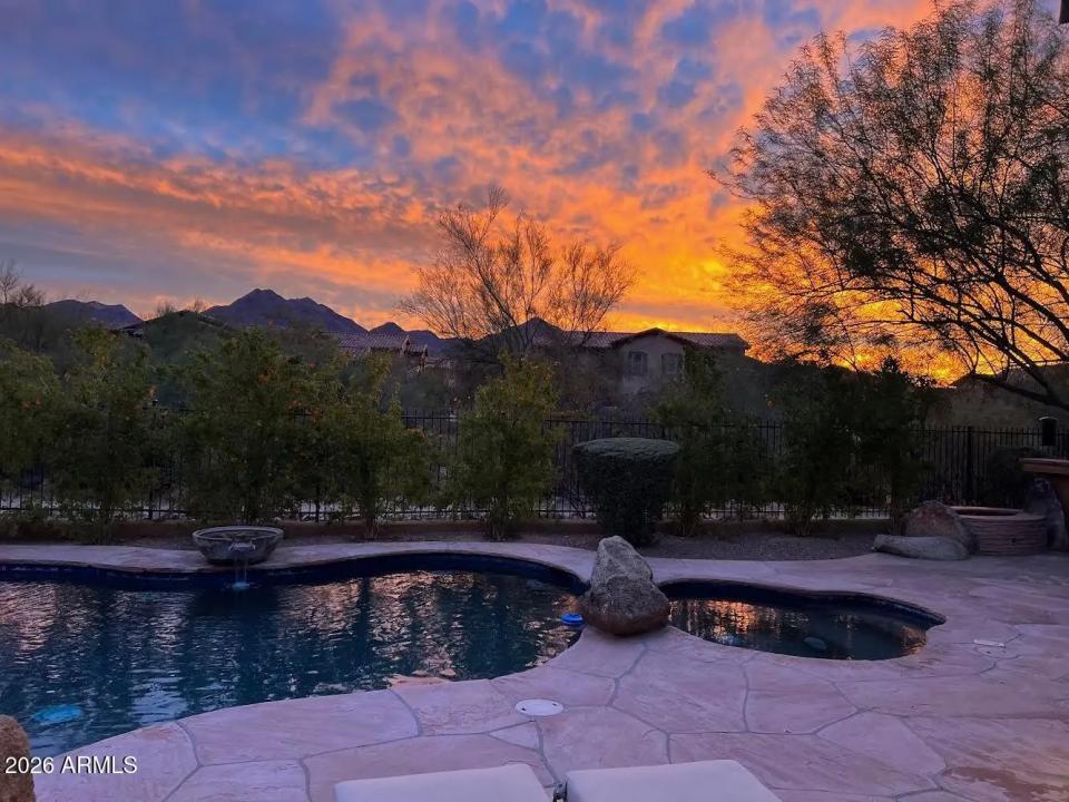 Real Estate Picture 17