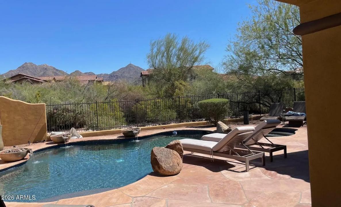 Real Estate Picture 18