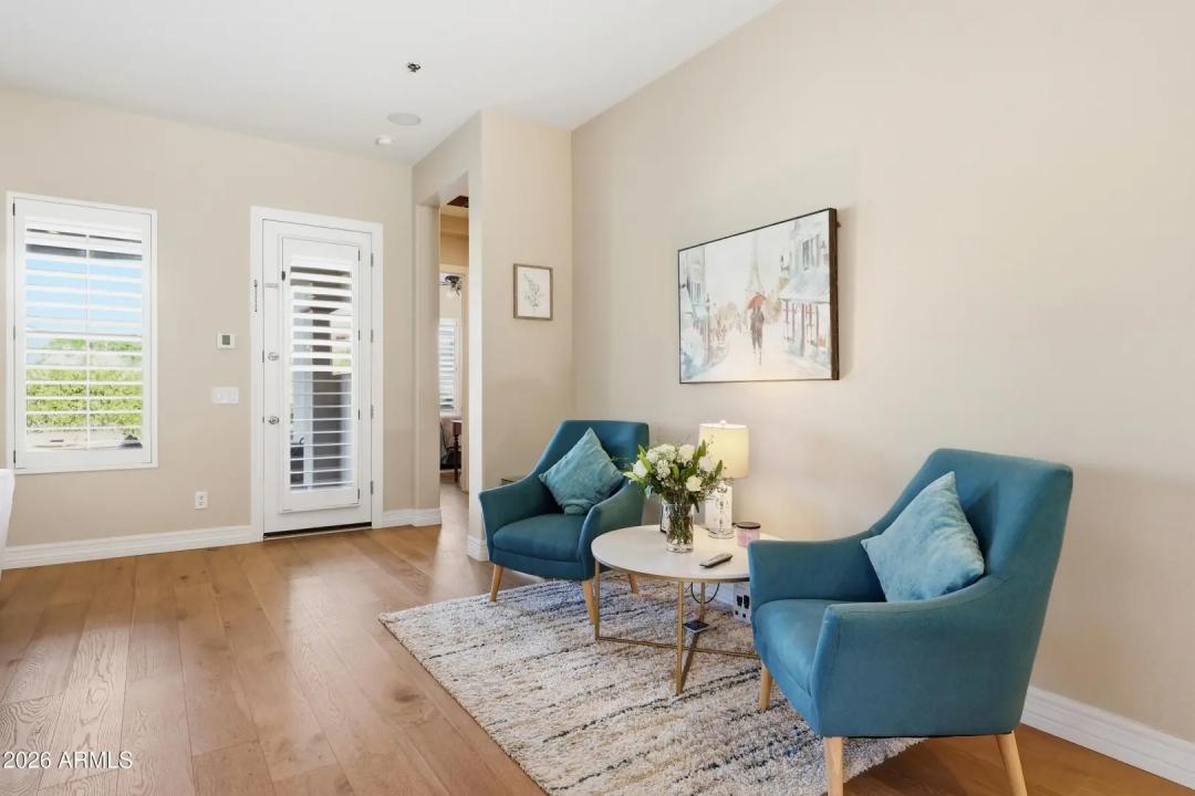 Real Estate Picture 16