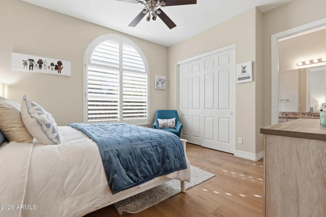 Real Estate Picture 29