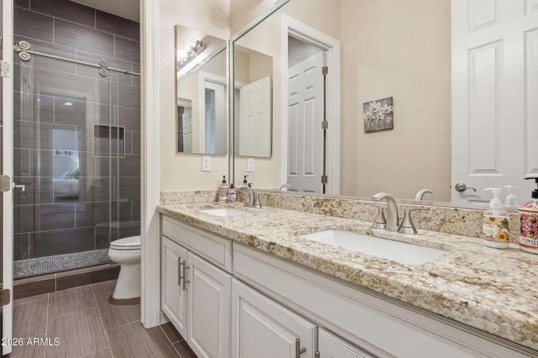 Real Estate Picture 35