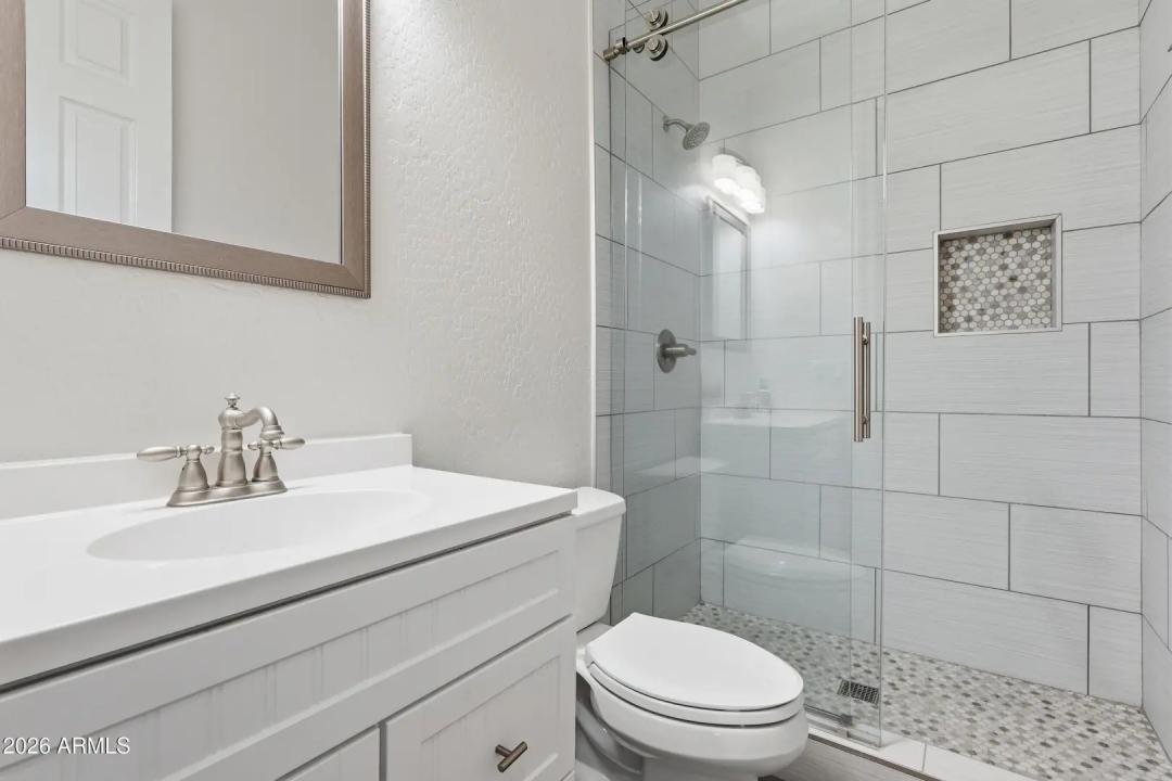 Real Estate Picture 38