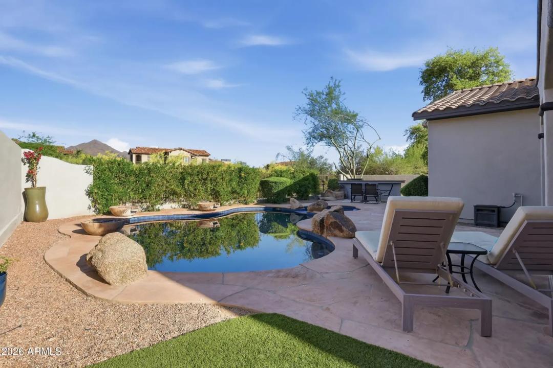 Real Estate Picture 21