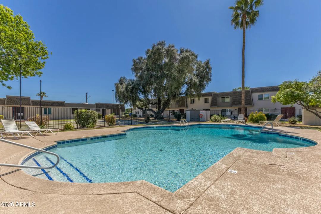 Real Estate Picture 25