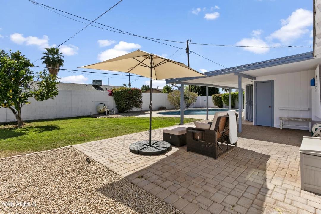 Real Estate Picture 23