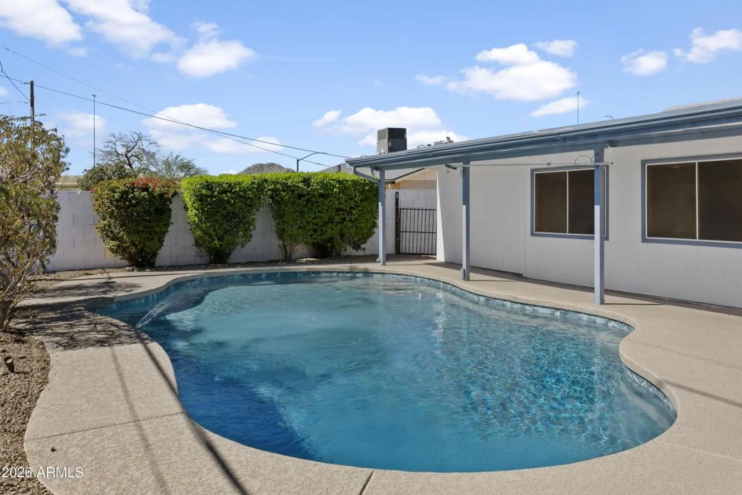 Real Estate Picture 27