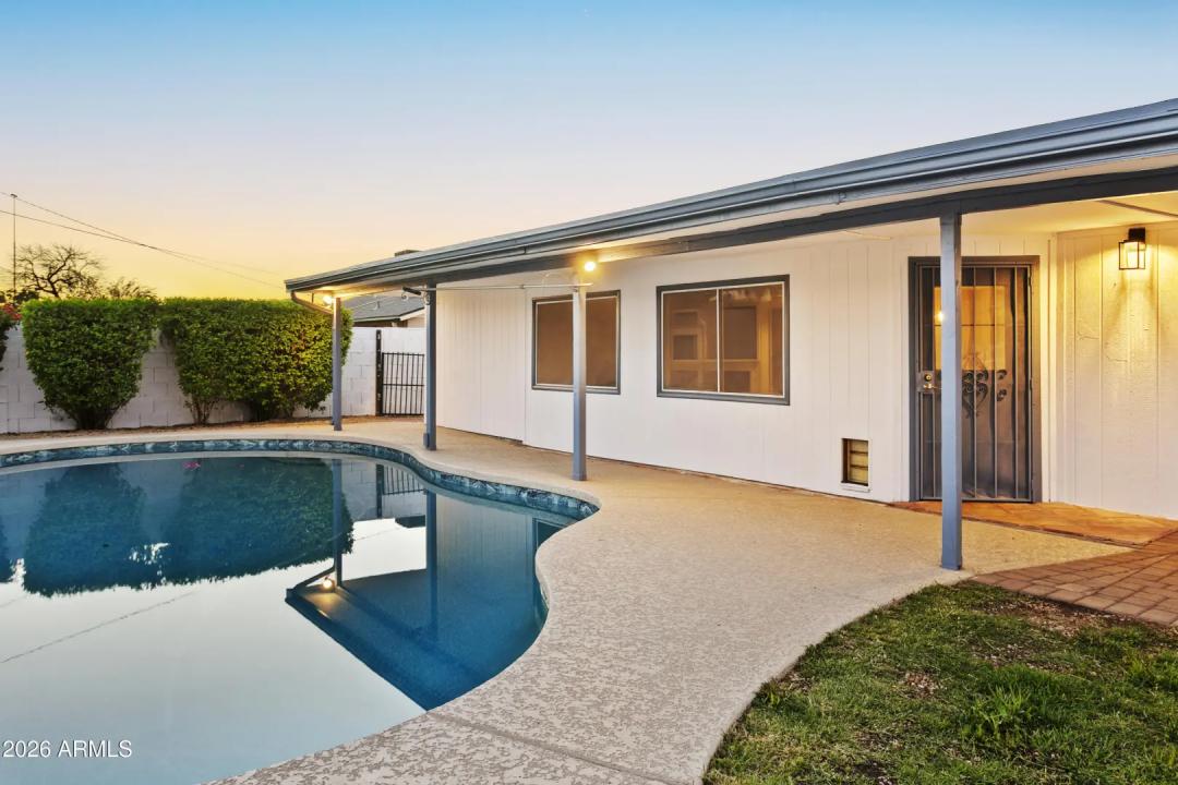 Real Estate Picture 35