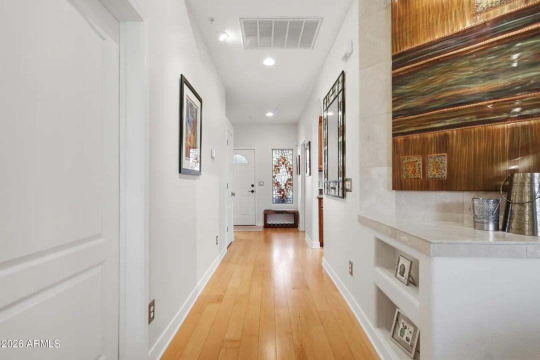 Real Estate Picture 6