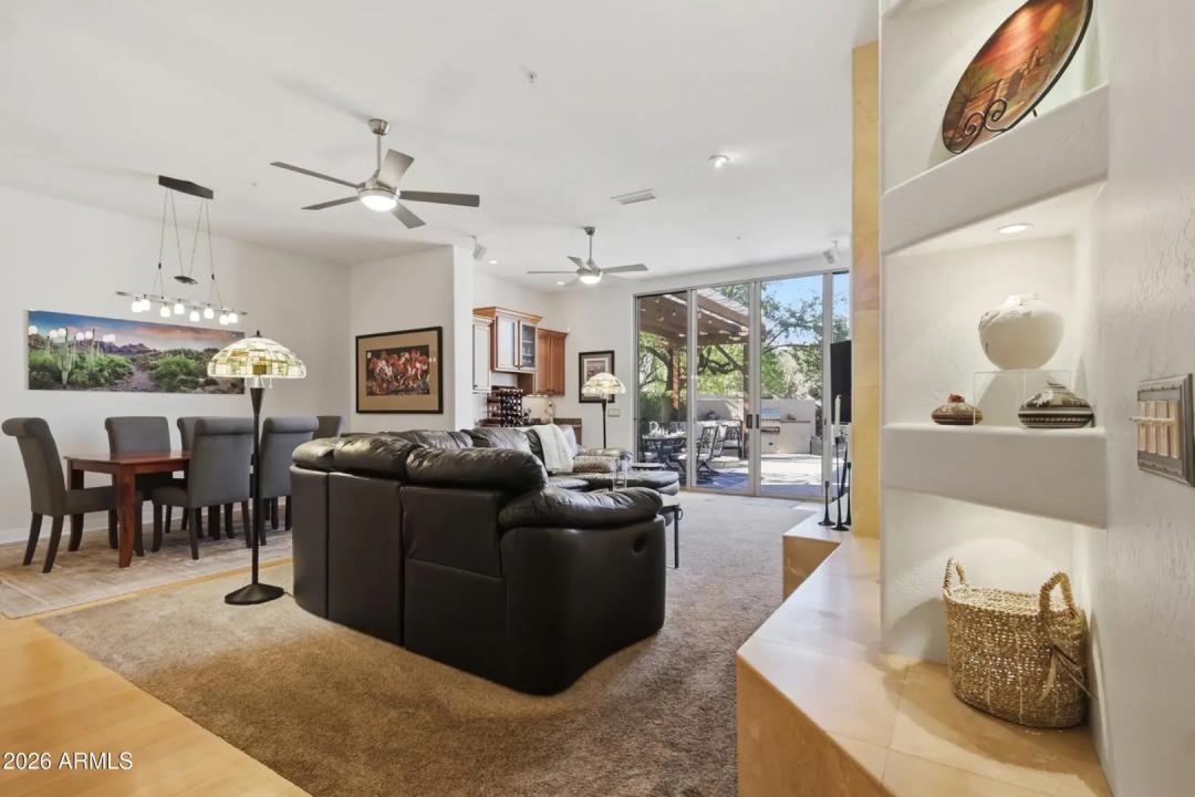 Real Estate Picture 7