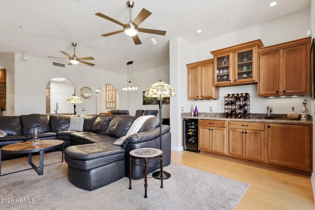 Real Estate Picture 10