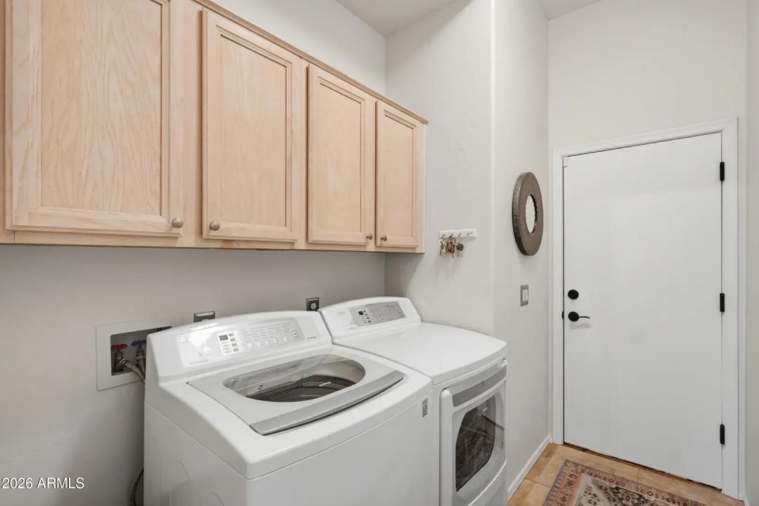 Real Estate Picture 28