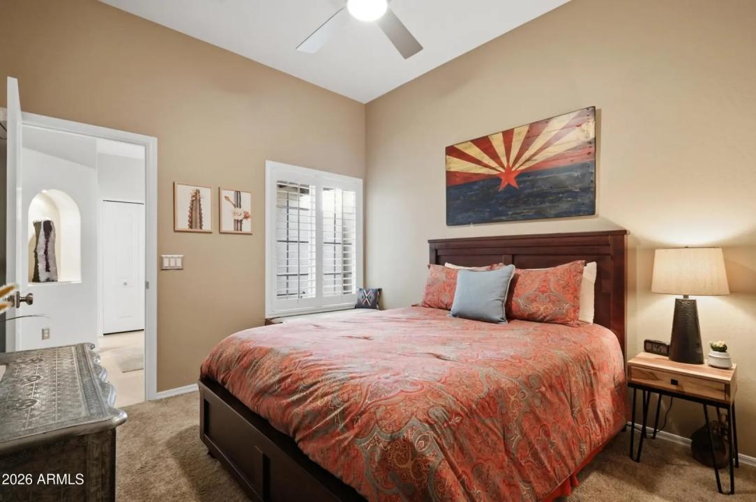 Real Estate Picture 24