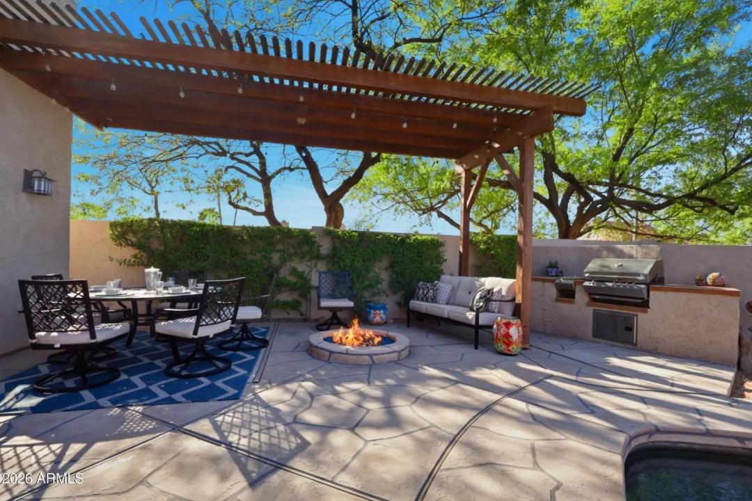 Real Estate Picture 33