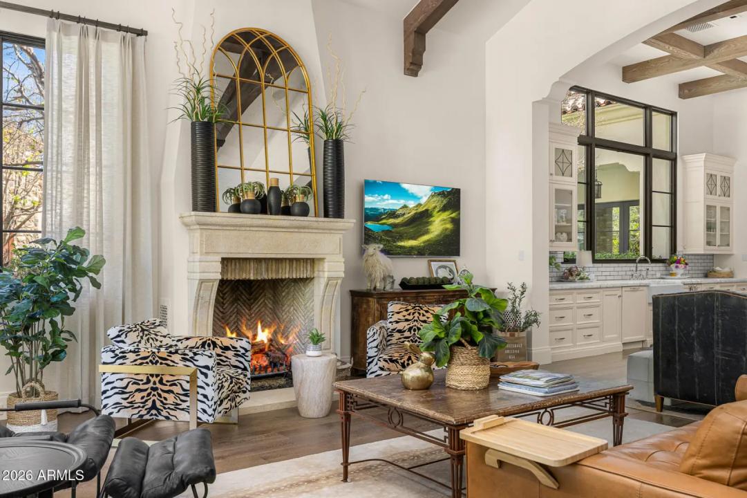 Real Estate Picture 9