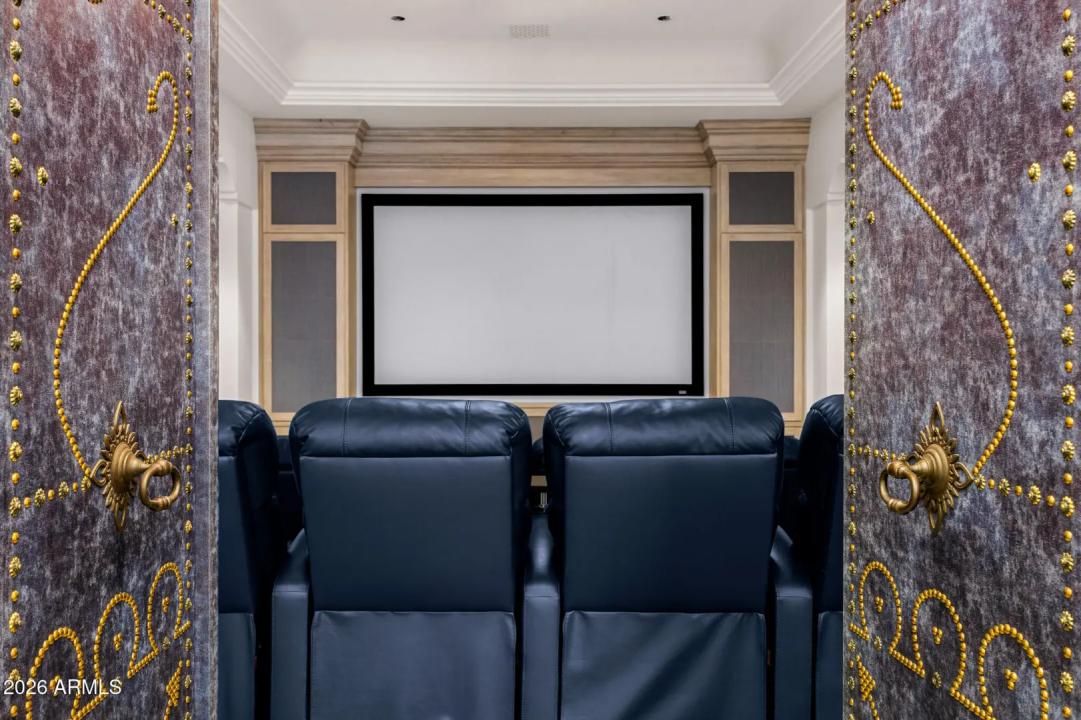 Real Estate Picture 18