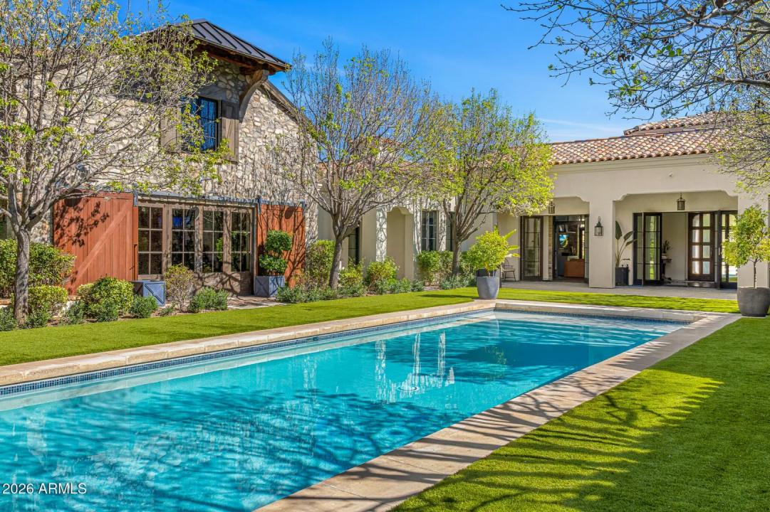 Real Estate Picture 21