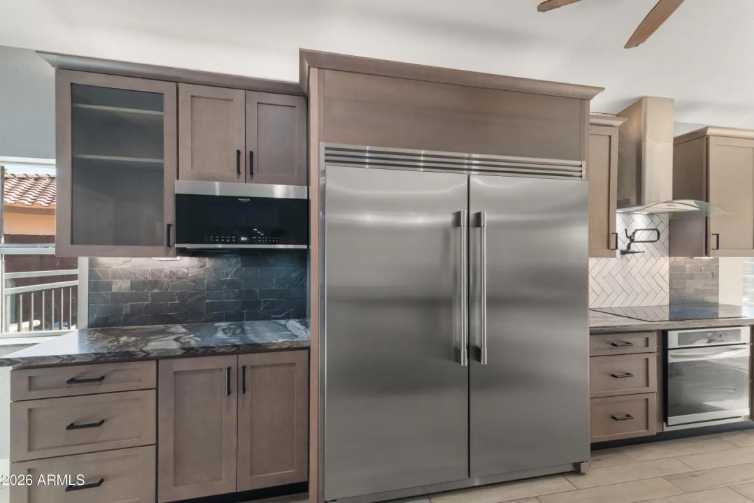 Real Estate Picture 15
