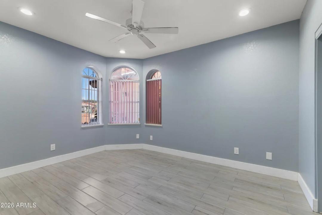 Real Estate Picture 27