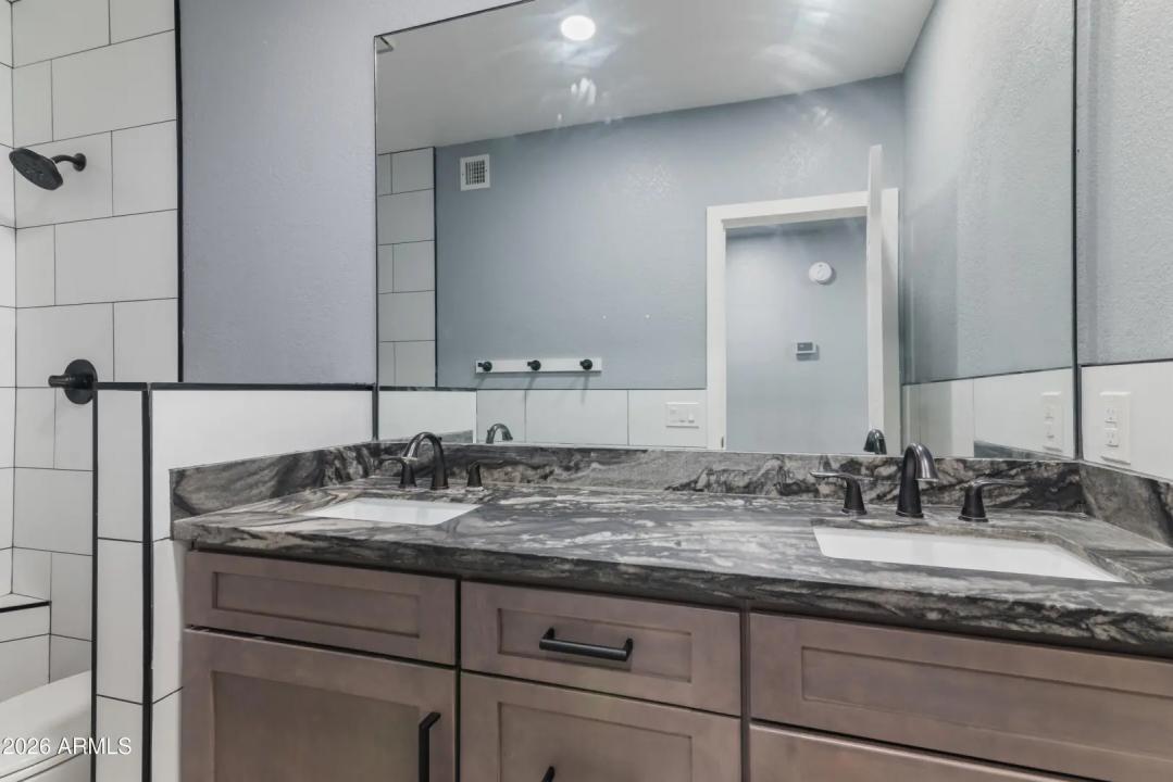 Real Estate Picture 29