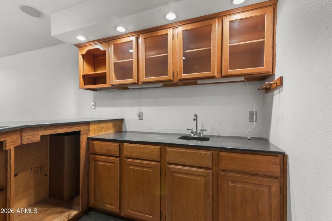 Real Estate Picture 35