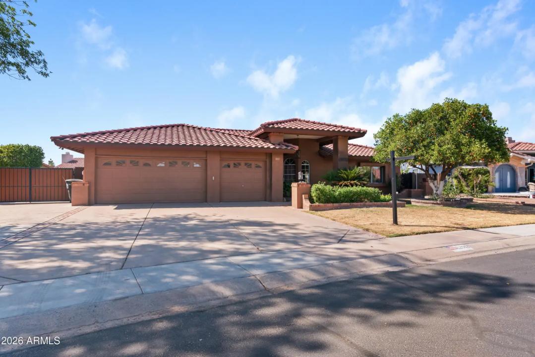 Real Estate Picture 1