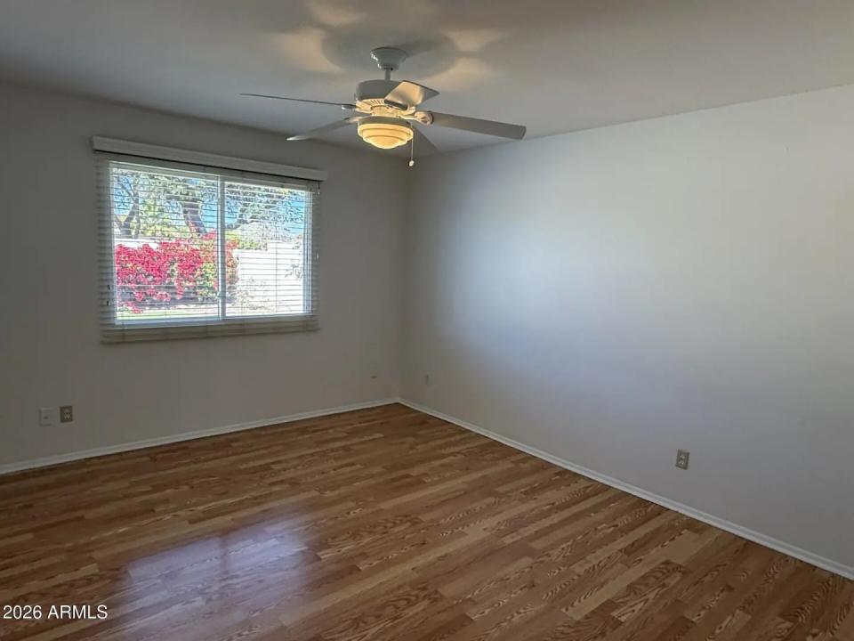 Real Estate Picture 9