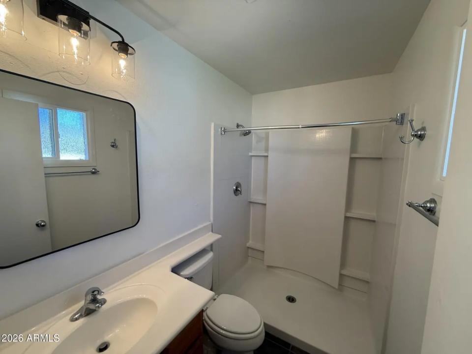 Real Estate Picture 10