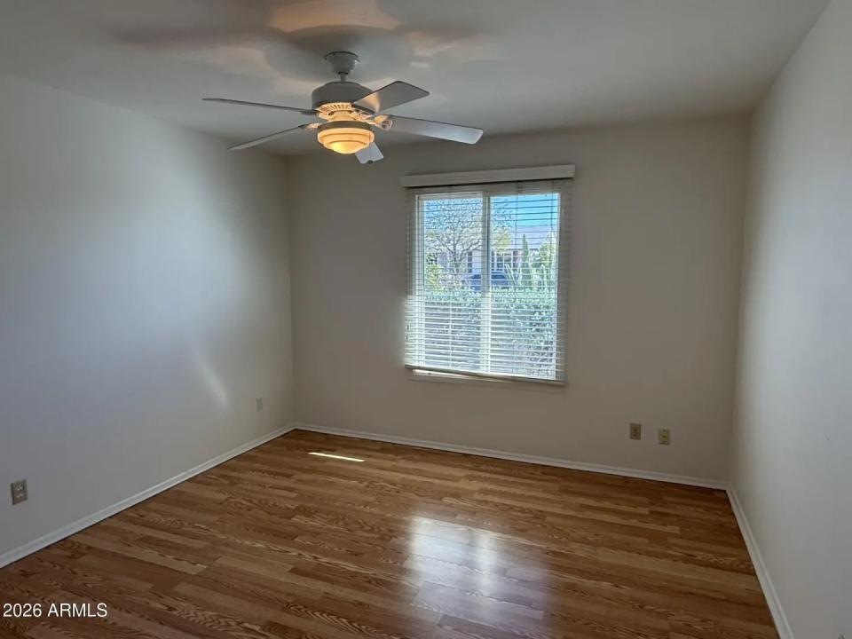 Real Estate Picture 13