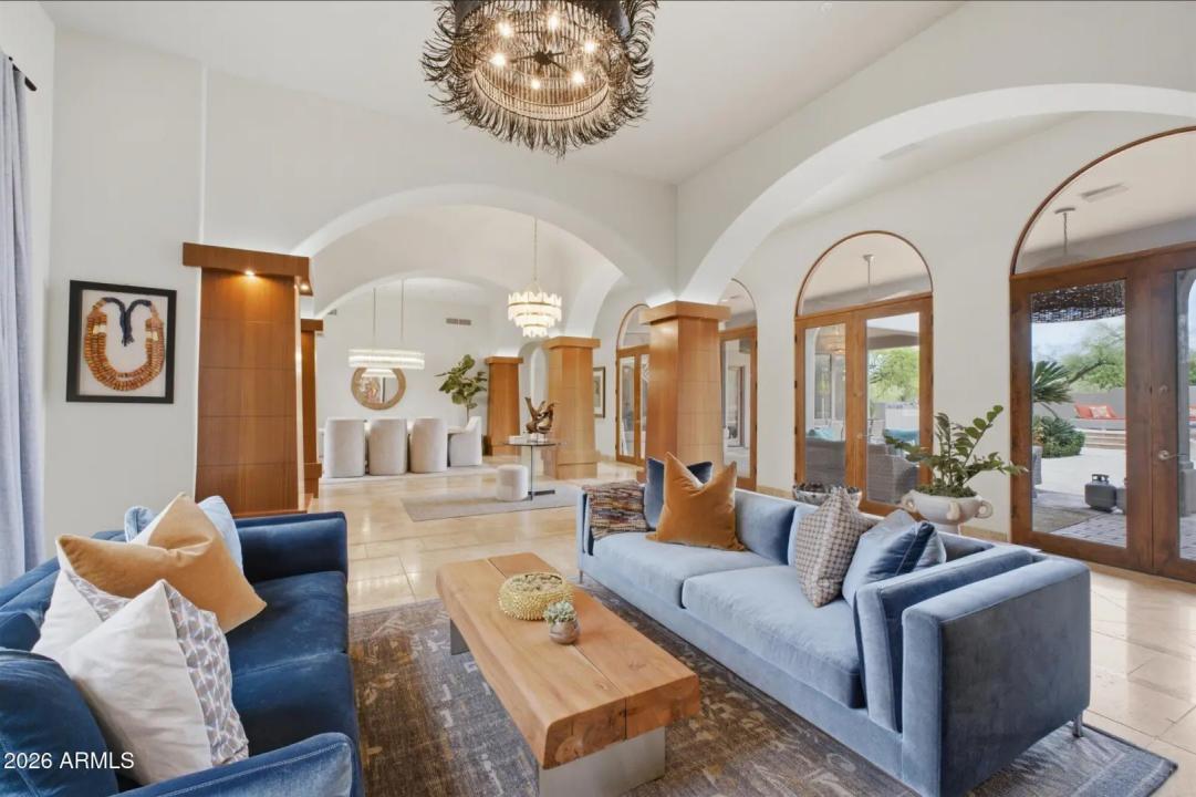 Real Estate Picture 8