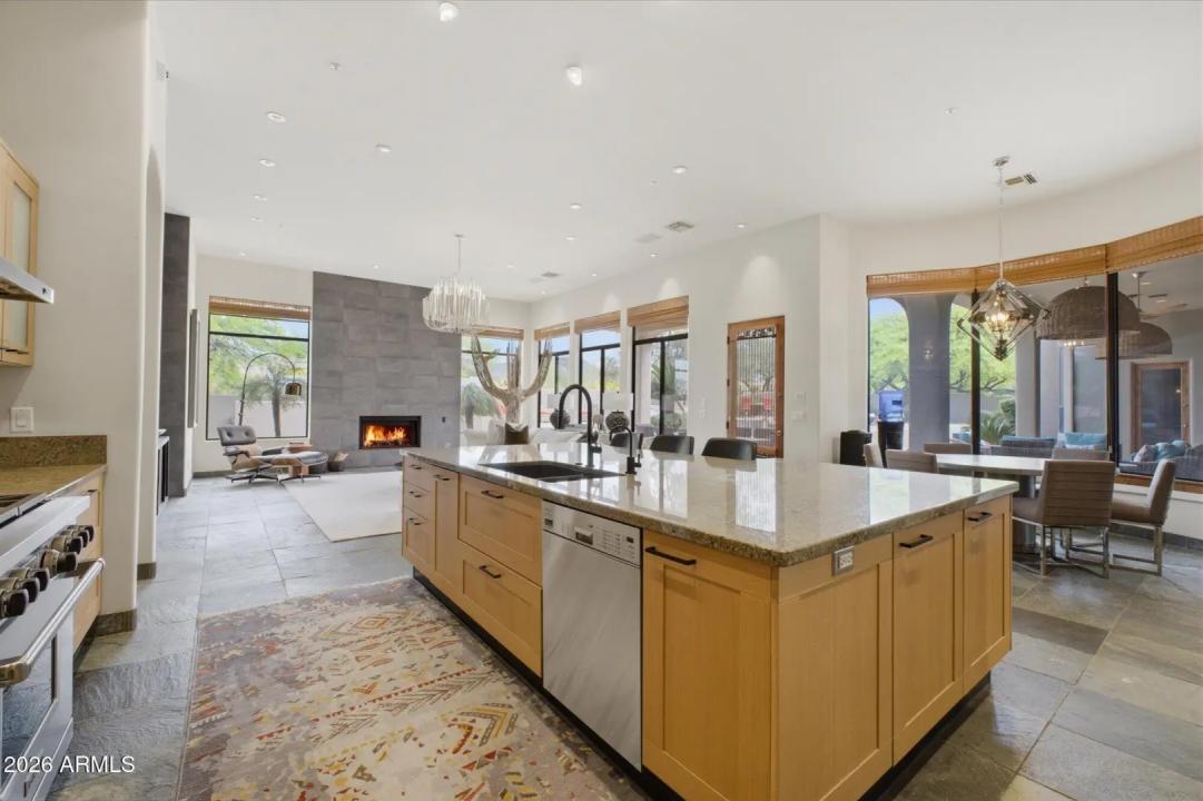 Real Estate Picture 20