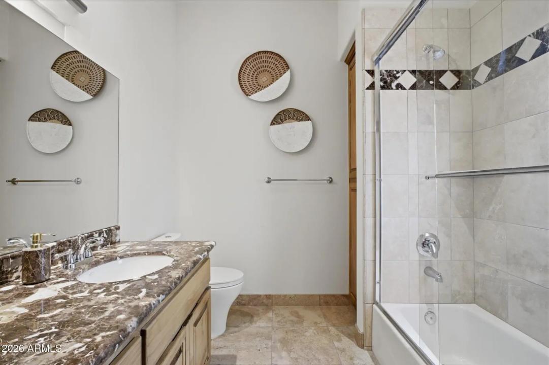 Real Estate Picture 29