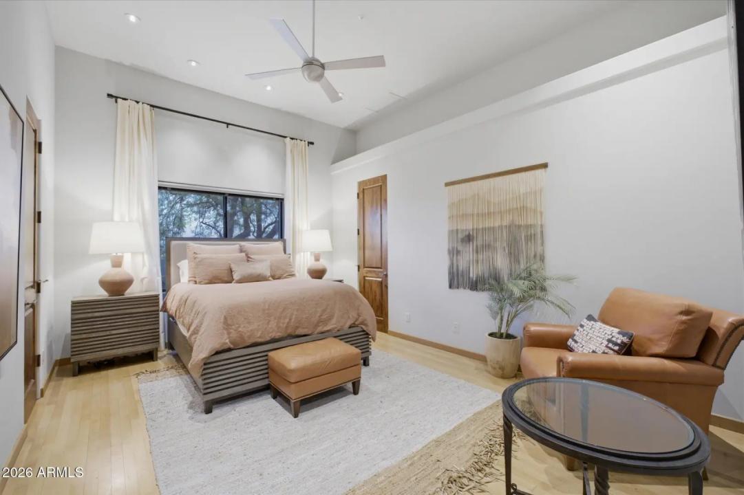 Real Estate Picture 30