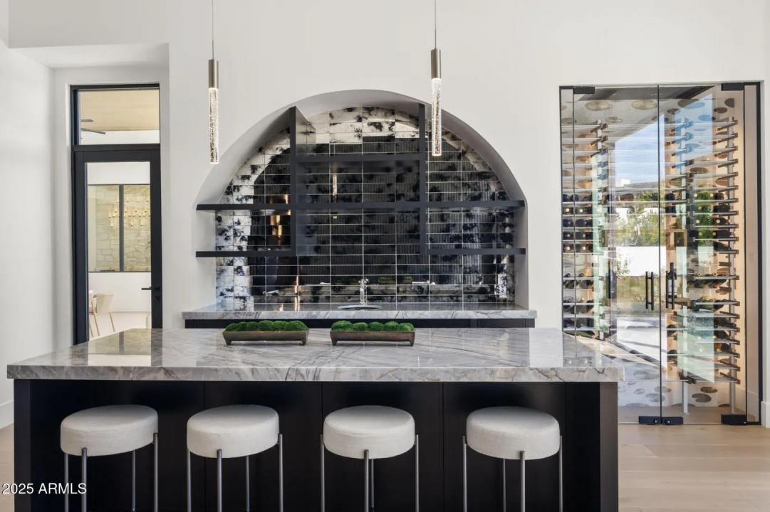 Real Estate Picture 25