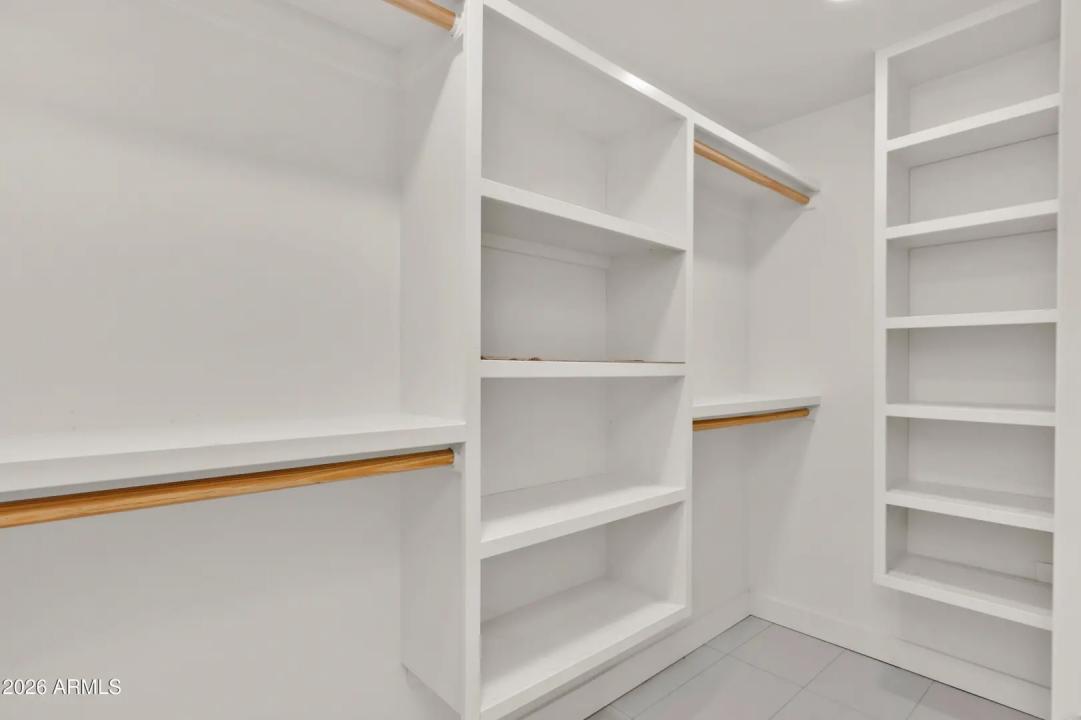 Real Estate Picture 16