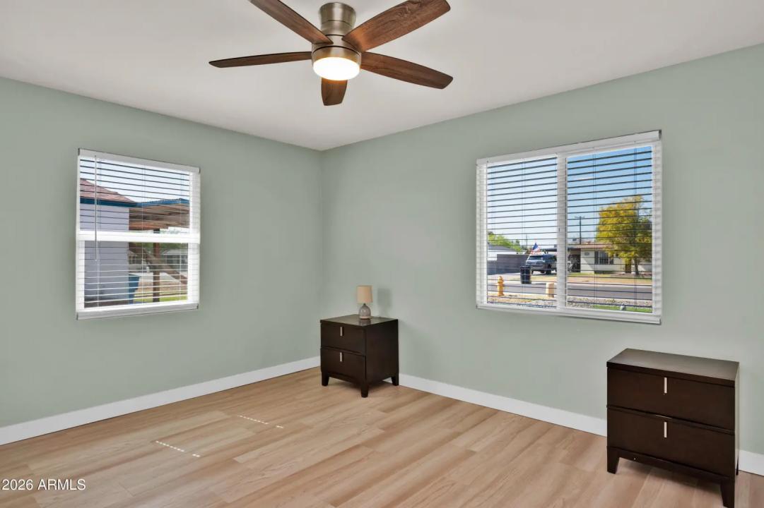 Real Estate Picture 20