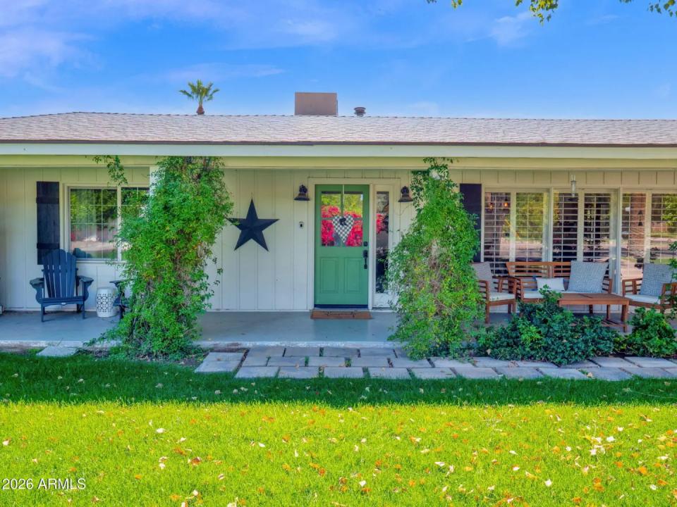 Real Estate Picture 2