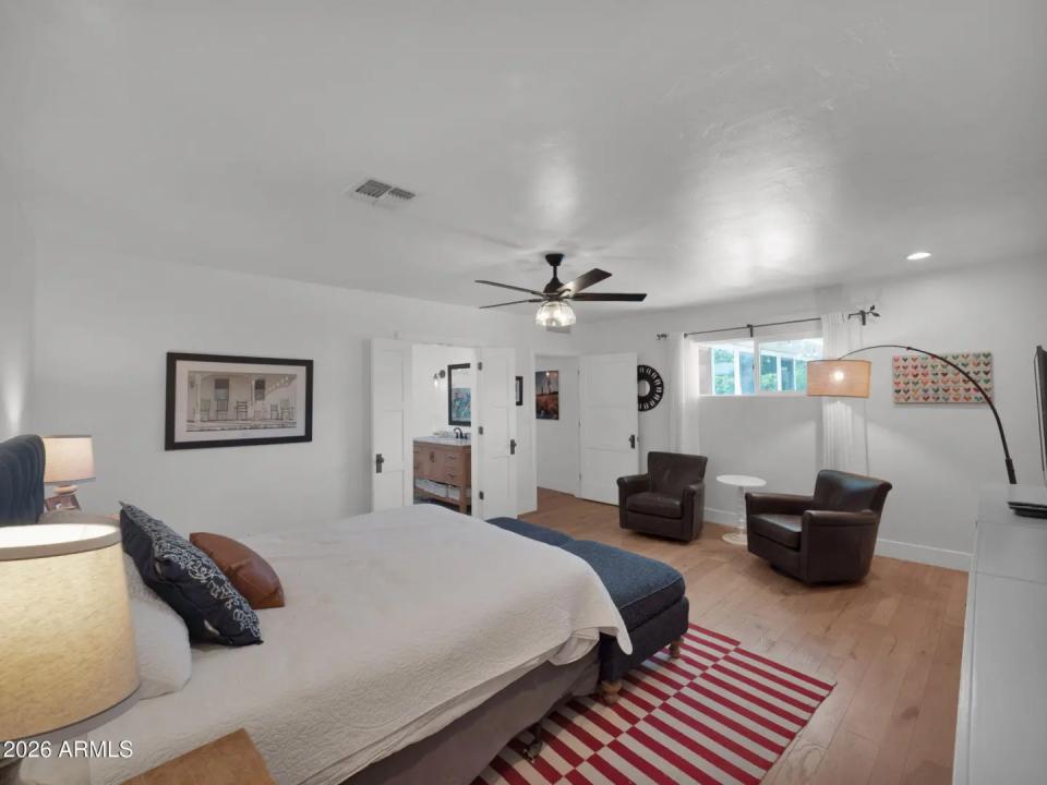 Real Estate Picture 28