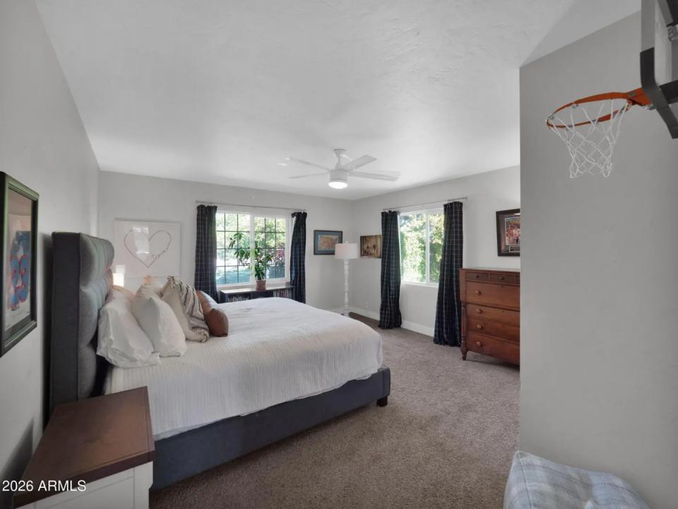 Real Estate Picture 37