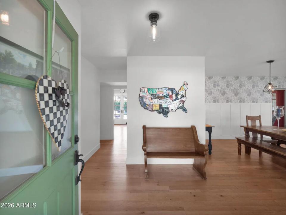 Real Estate Picture 10