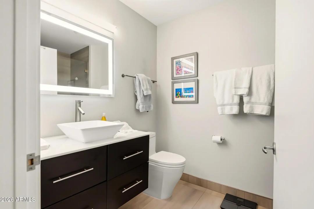 Real Estate Picture 40