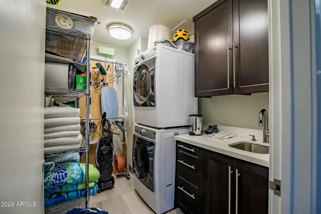 Real Estate Picture 43