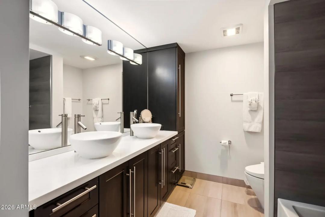 Real Estate Picture 37