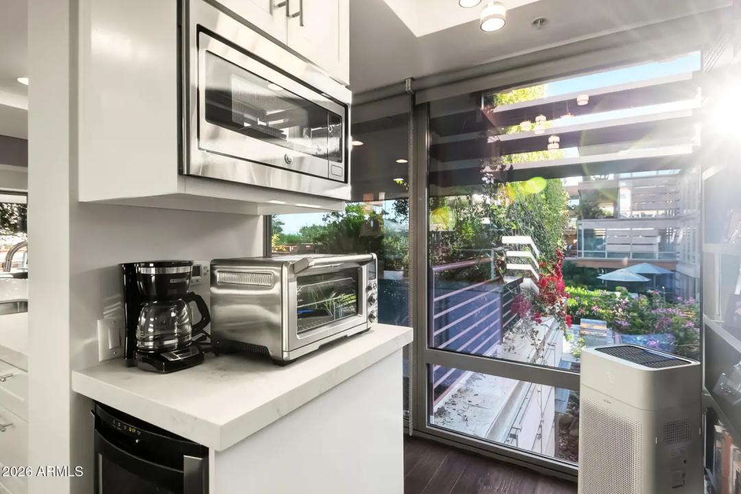 Real Estate Picture 25