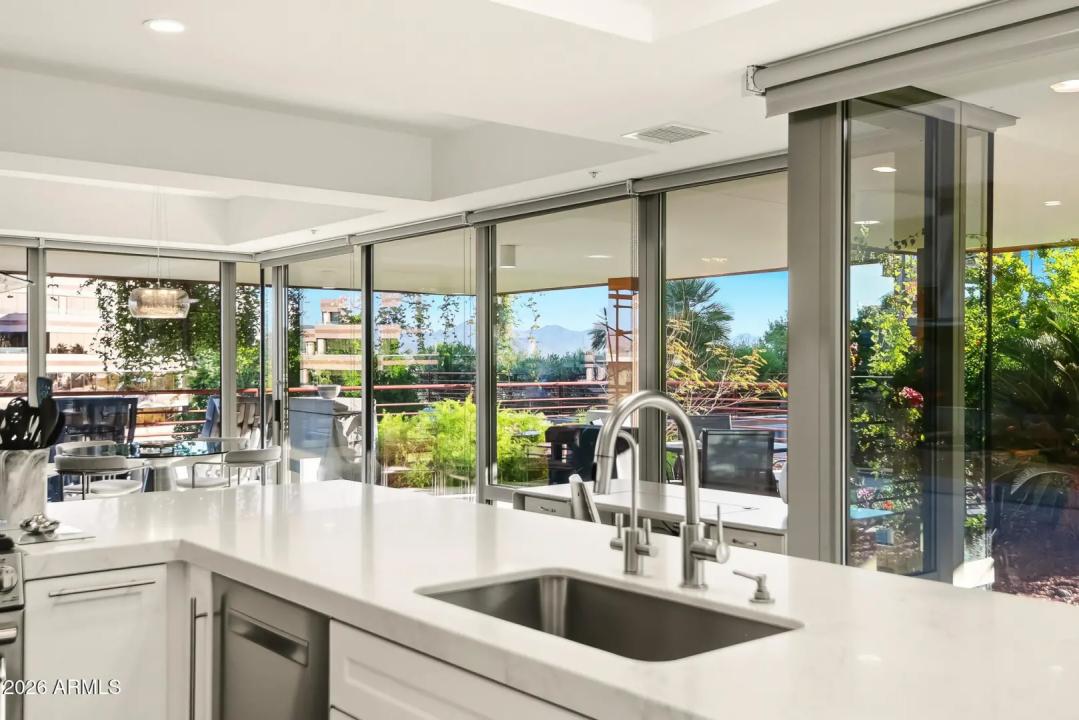 Real Estate Picture 18