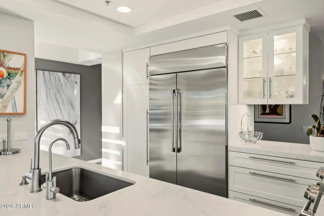 Real Estate Picture 17