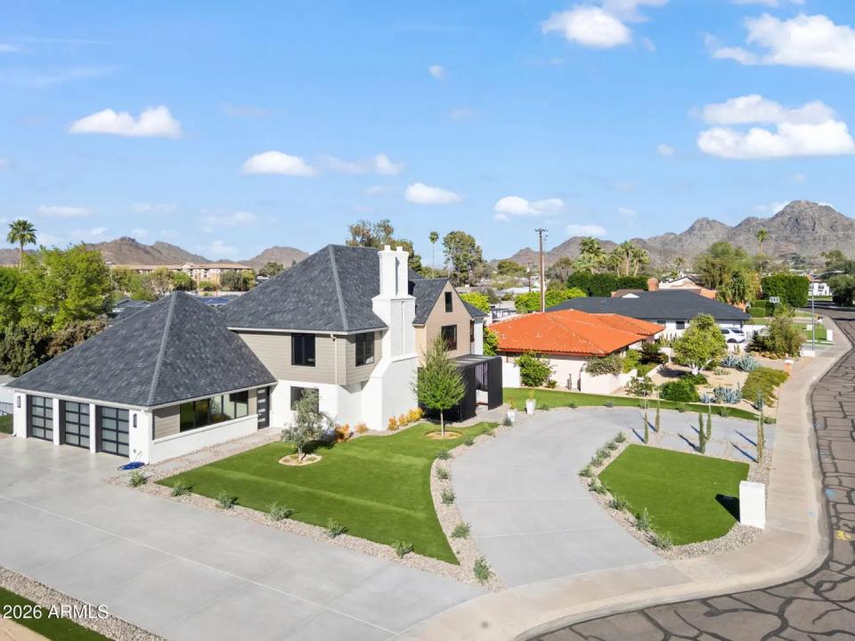 Real Estate Picture 2